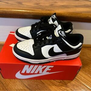 Women’s Panda Dunks Low, Size 6